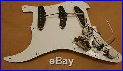 1982 Fender Japan JV 62 Stratocaster loaded pickguard fiber bottom pickups Strat