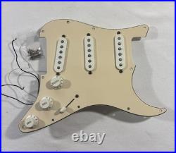 2004 Fender Stratocaster MIM Loaded 3-Ply Pickguard SSS Cream with HW