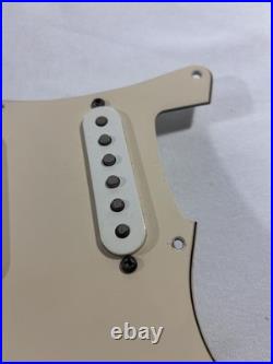 2004 Fender Stratocaster MIM Loaded 3-Ply Pickguard SSS Cream with HW 2004 Fender Stratocaster MIM Loaded 3-Ply Pickguard SSS Cream with HW