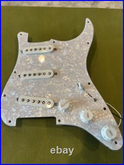 Fender American Pro Stratocaster Loaded Pickguard V-Mod Pickups Pearloid USA
