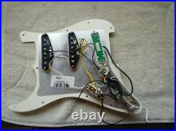 Fender Player Stratocaster HSS Loaded Pickguard Alnico & Seymour Duncan Hotrails