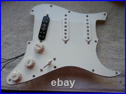 Fender Player Stratocaster HSS Loaded Pickguard Alnico V & Seymour Duncan JB