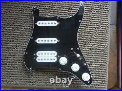 Fender Players Stratocaster HSS Loaded Black Pickguard Alnico V Pickups