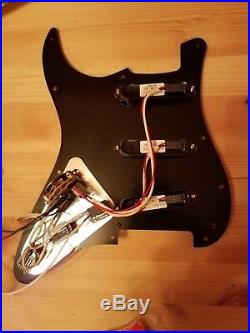Fender Strat Loaded Pickguard EMG SA Single Coil Active Pickups