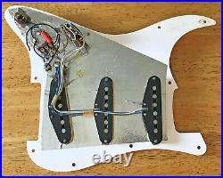 Fender Stratocaster 1983 1984 loaded pickguard Vintage Strat pickups, COMPLETE