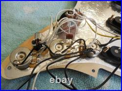 Fender Stratocaster Loaded Pickguard Vintage Noiseless S-1 switch VGC