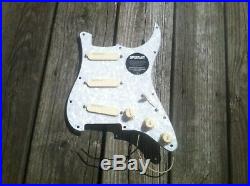 Fender Stratocaster Strat Lace Sensor Gold Loaded Perlod White Pickguard Pickups