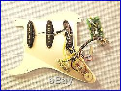 Fender Vintage Noiseless Loaded Strat Pickguard TBX Mid Boost Aged White / Parch