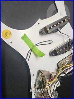 Genuine Fender MIM Stratocaster HSS Loaded Loaded Pickguard Ceramic Pickups 2000