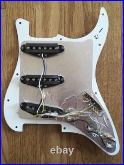 Lefty 2000s Genuine Fender NOS Relic Strat Guitar Left Pickups Loaded Pickguard