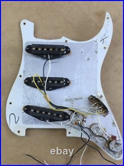 Lefty 2002 Genuine Fender Aged Relic Strat Guitar Left Pickups Loaded Pickguard