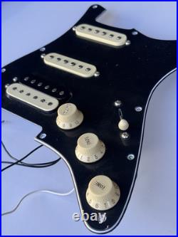 Loaded pick-guard from Fender Player 2 Strat + complete hardware set in chrome