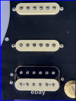 Loaded pick-guard from Fender Player 2 Strat + complete hardware set in chrome