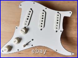 Strat Loaded Pickguard Vintage 60s Hand Wound Alnico 5 CTS Oak Grigsby Prewired