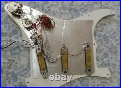 Strat Plus Loaded Pickguard, Triple Gold Lace Sensors,'93, Excellent! Fender USA
